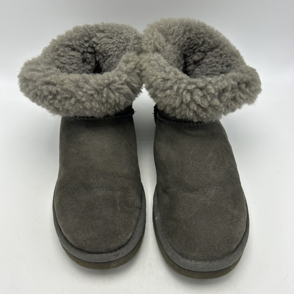UGG Boots Womans 8 M Bailey Button Mini II Sheepskin SN 3352 Grey Winter Slip On